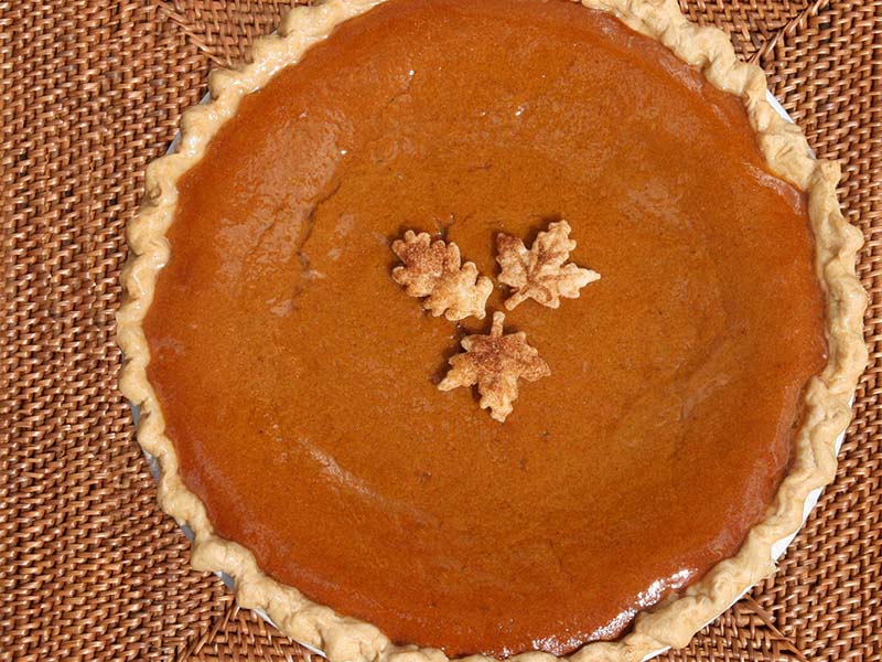 Our Aux Delices Foods Thanksgiving Menu for 2017 is filled with delicious dishes to make your holiday meal the best it can be! Aux Delices Foods Recipes | Thanksgiving Recipes | Thanksgiving Side Dishes | Thanksgiving Desserts | Thanksgiving Main Course Ideas | Thanksgiving Menu Ideas